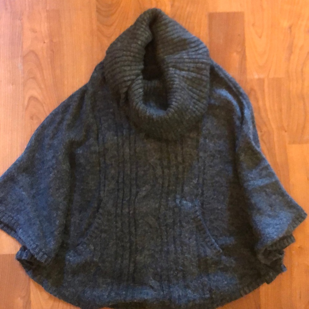 Cable stitch Poncho Sweater